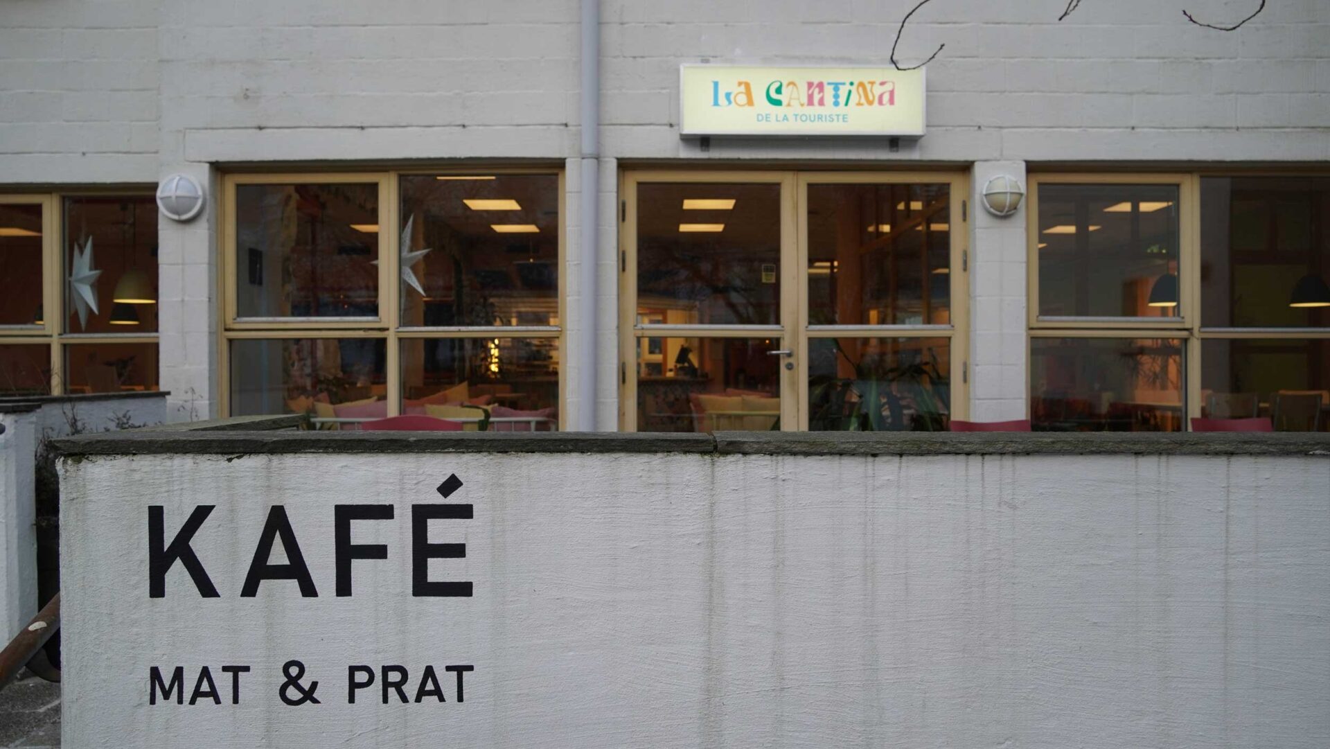 Facade Kafe Mat & Prat